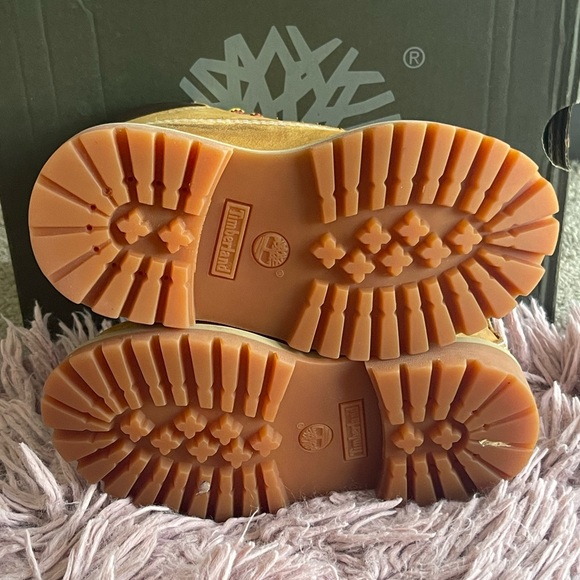 Timberland Premium Waterproof 6 IN Boot Wheat Nubuck Toddler Size 7.5 M - Picture 6 of 8